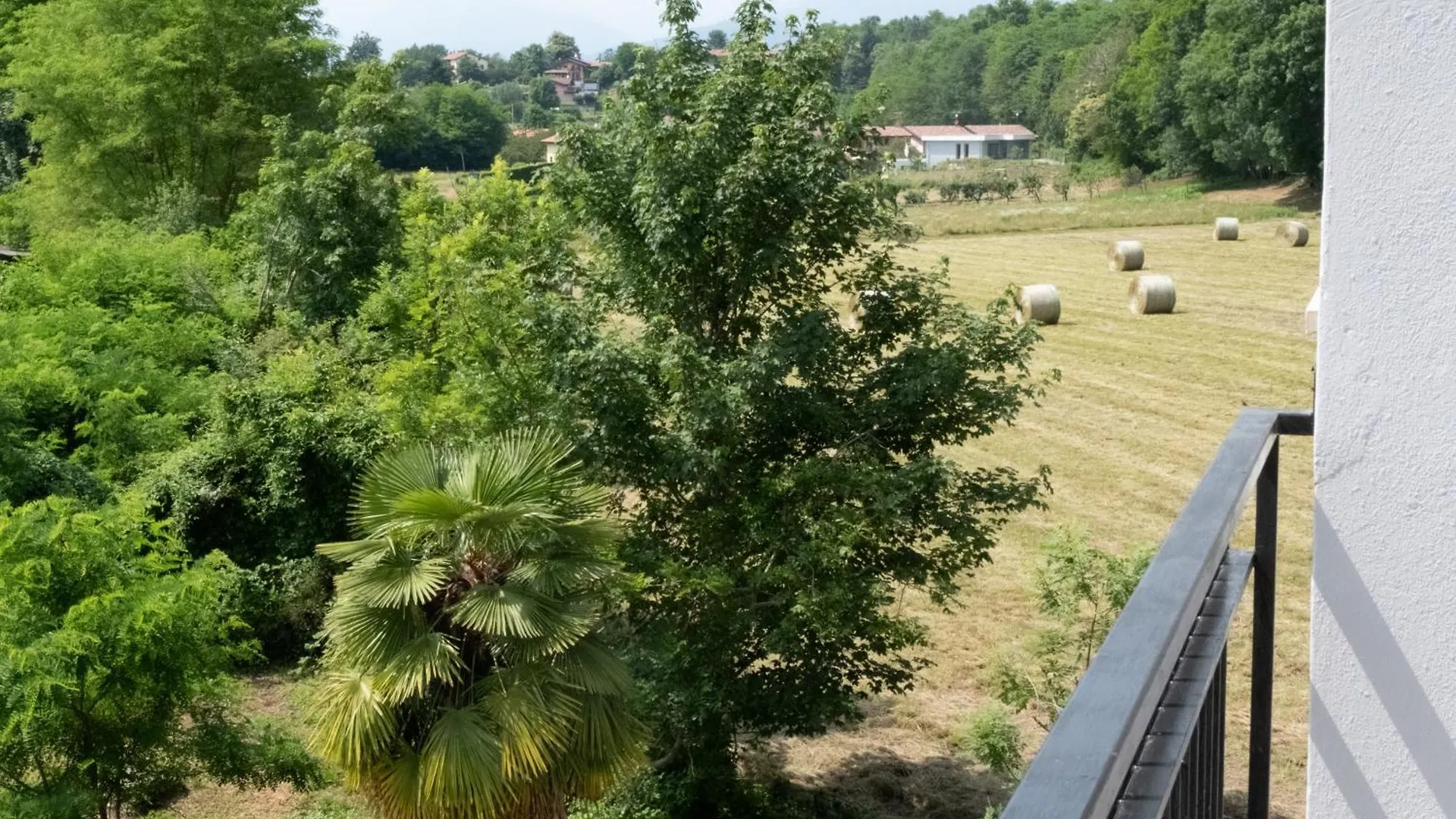 Casa Vacanze Aria Leggiuno 0*,